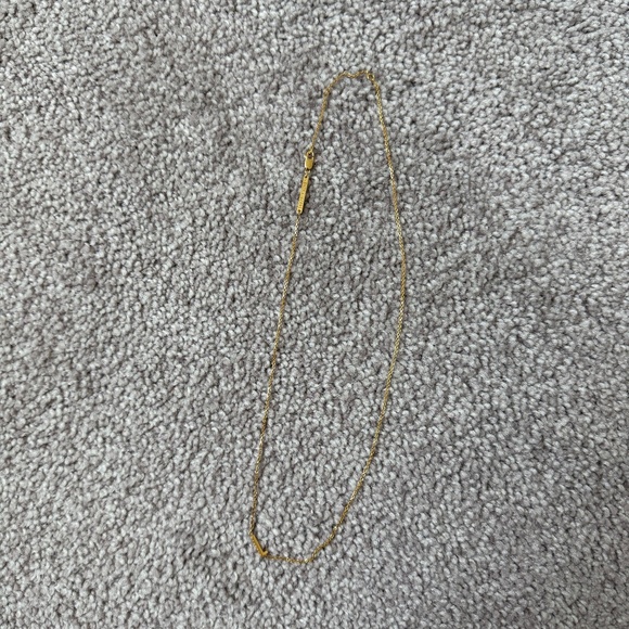 Like New Kendra Scott Letter L Inline Initial Necklace in 18k Gold Vermeil - Picture 3 of 4